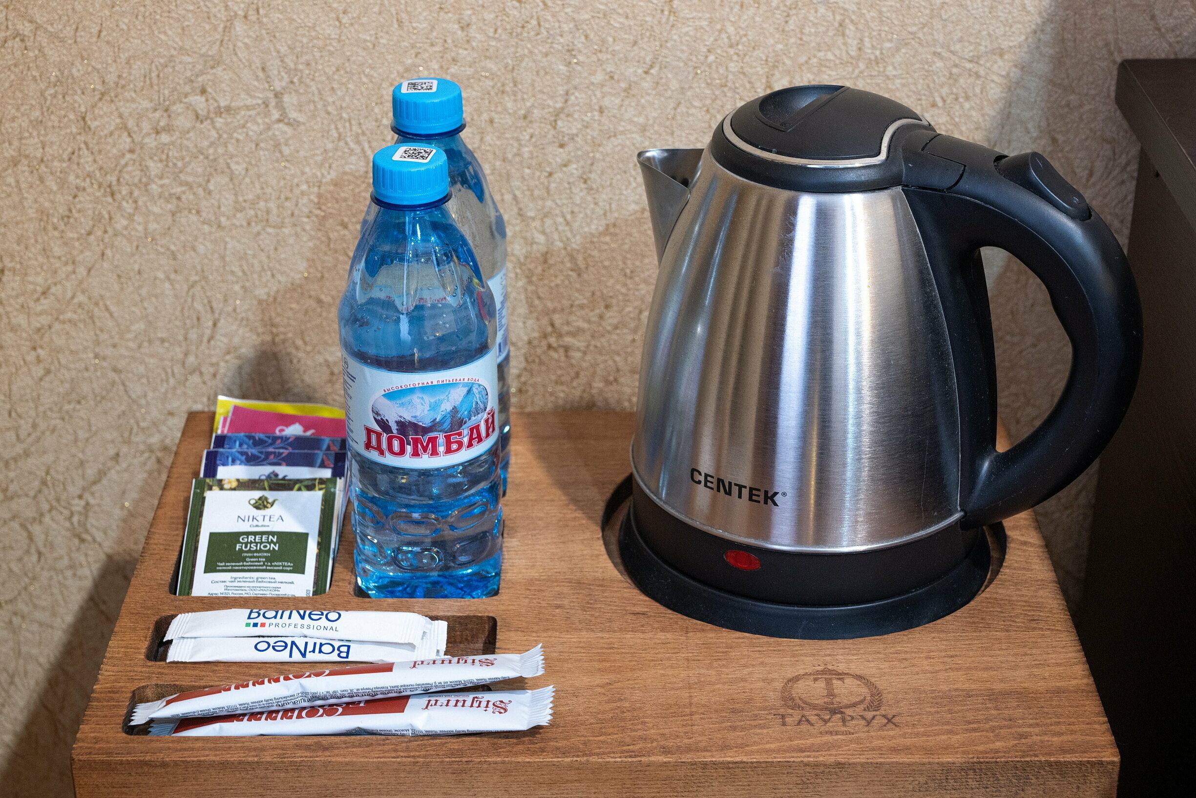 Стандартный двухместный номер с двуспальной кроватью и видом на горы