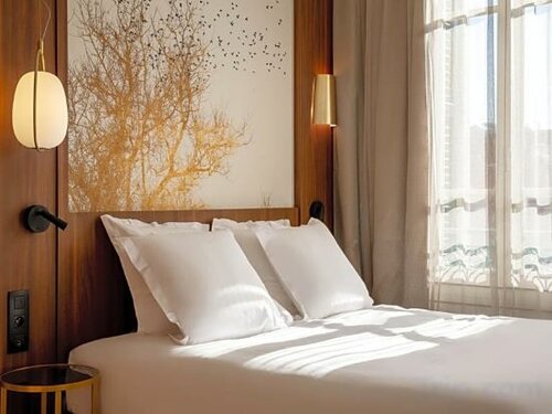 Superior Room with Double Bed-Non Smoking в Hôtel Apollinaire Nice