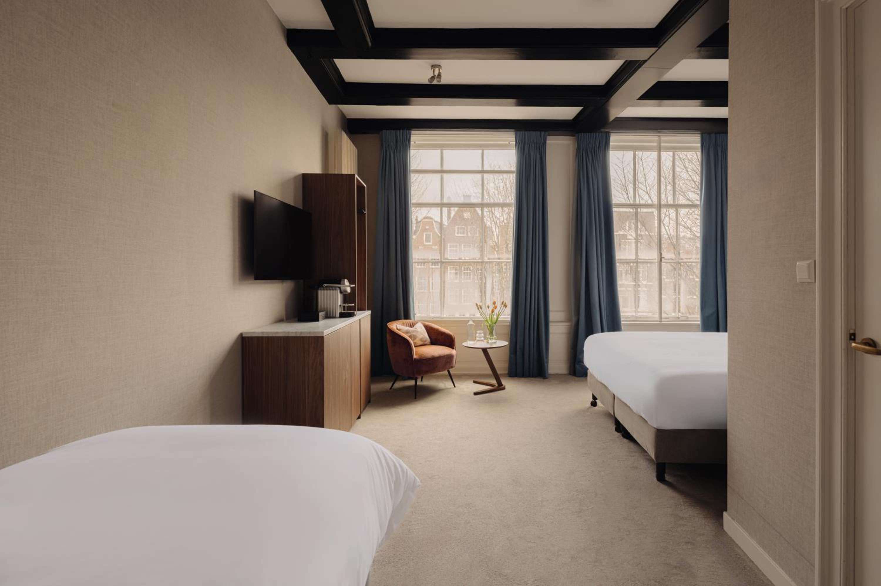 Triple Room with Canal View