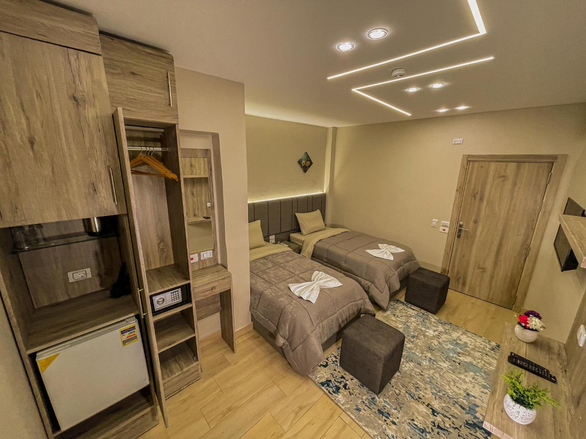 Deluxe Twin Room with Balcony