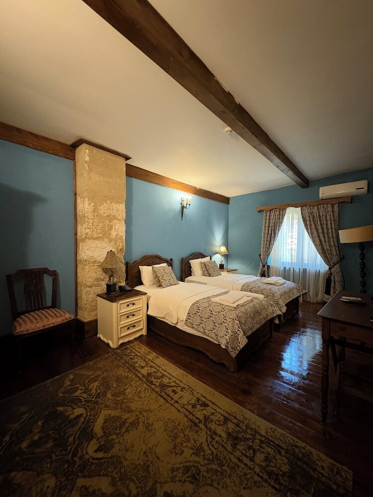 Superior Double or Twin Room, 2 Twin Beds, Non Smoking, Private Bathroom