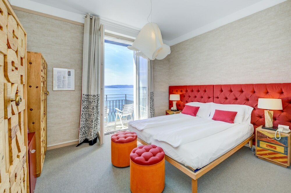 Deluxe Room, Balcony, Lake View