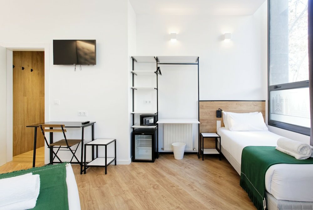 Superior Triple Room, City View