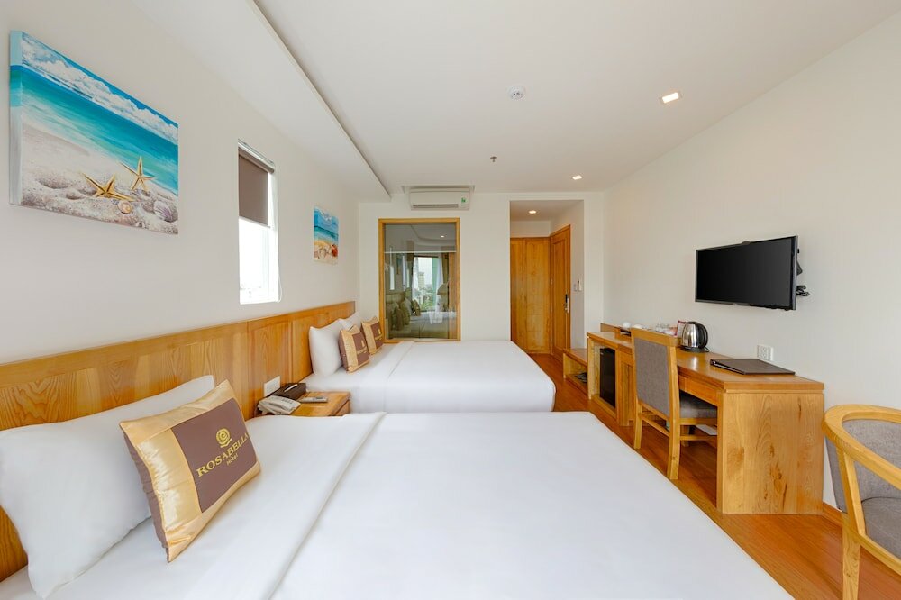Luxury Quadruple Room, City View