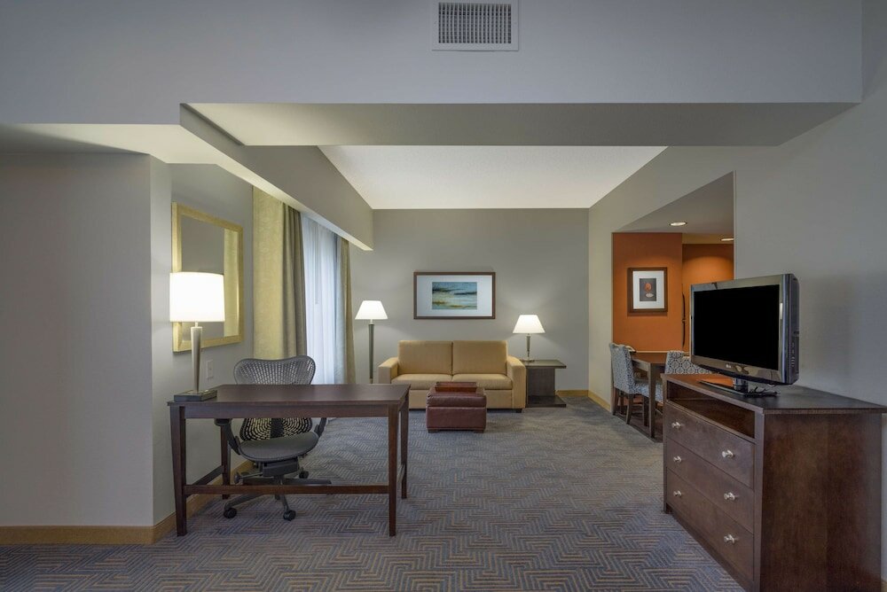 Studio, 1 King Bed, Accessible, Bathtub