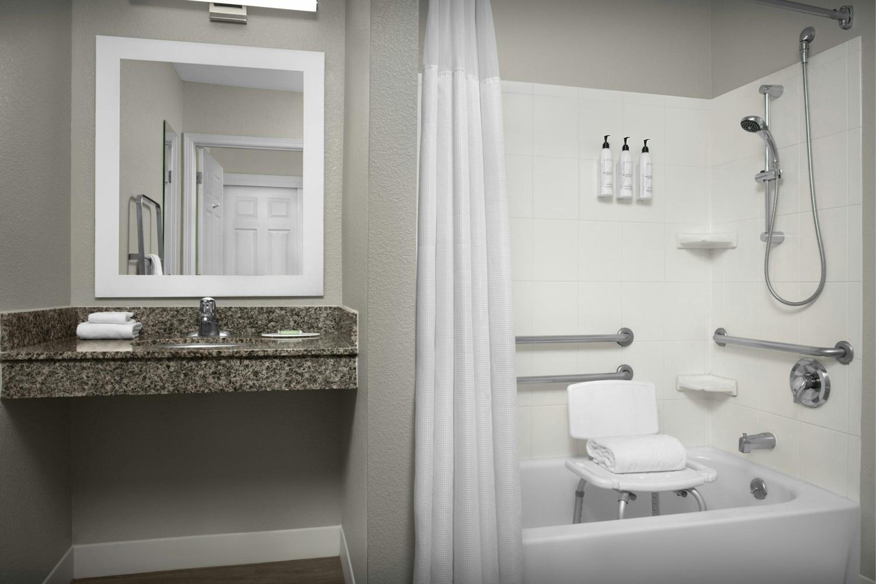Queen Studio with Sofa Bed and Roll-in Shower - Mobility and Hearing Accessible