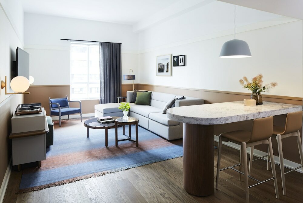 Suite, 1 Bedroom (High Floor)