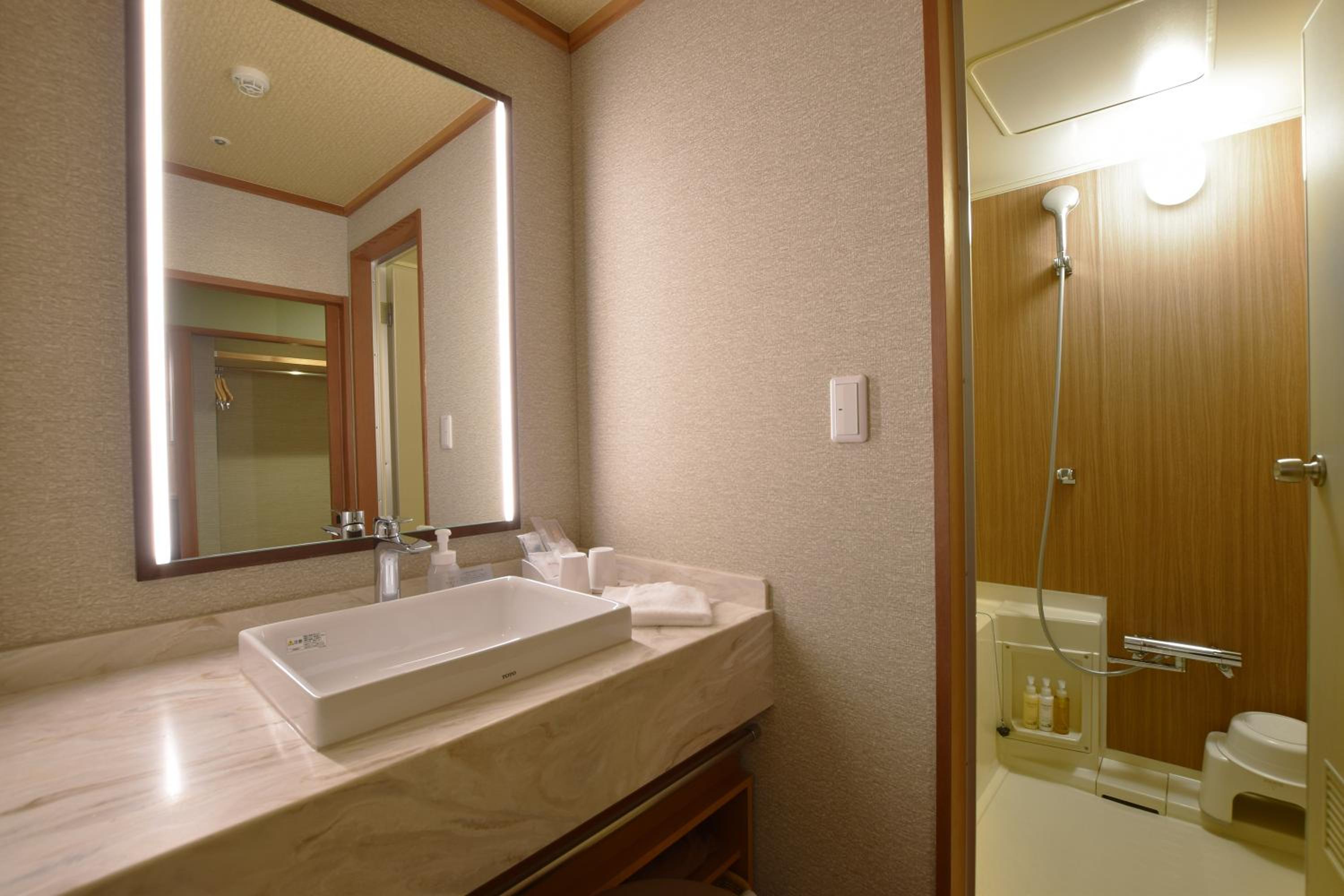 Deluxe Japanese-Style Room with Garden View-Main BLD