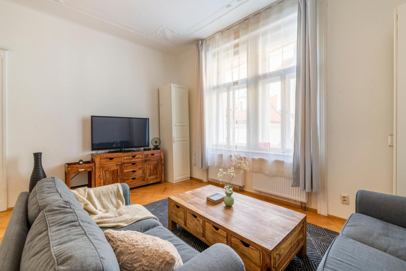 Apartment (8 Adults)