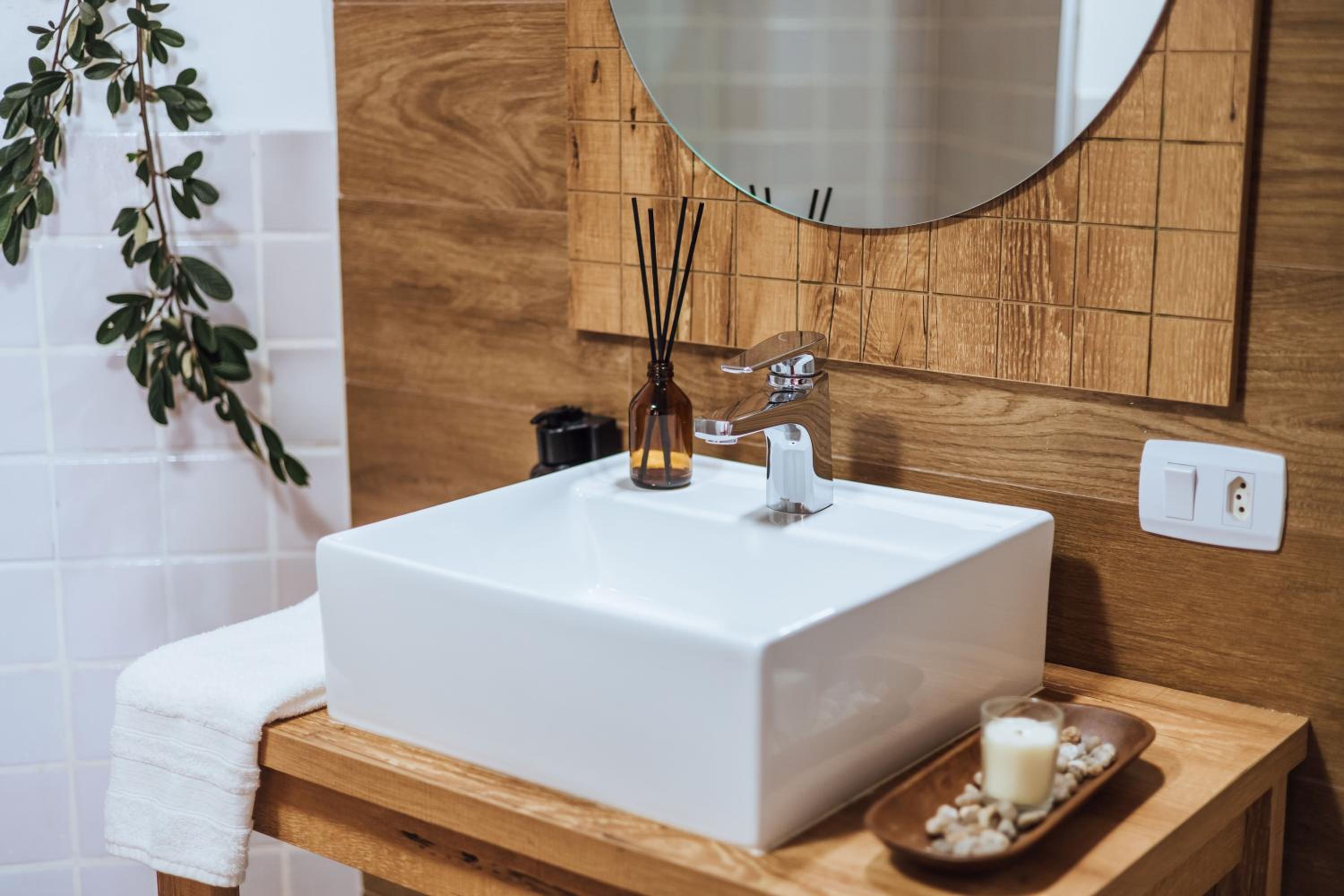 Suite with Mountain View