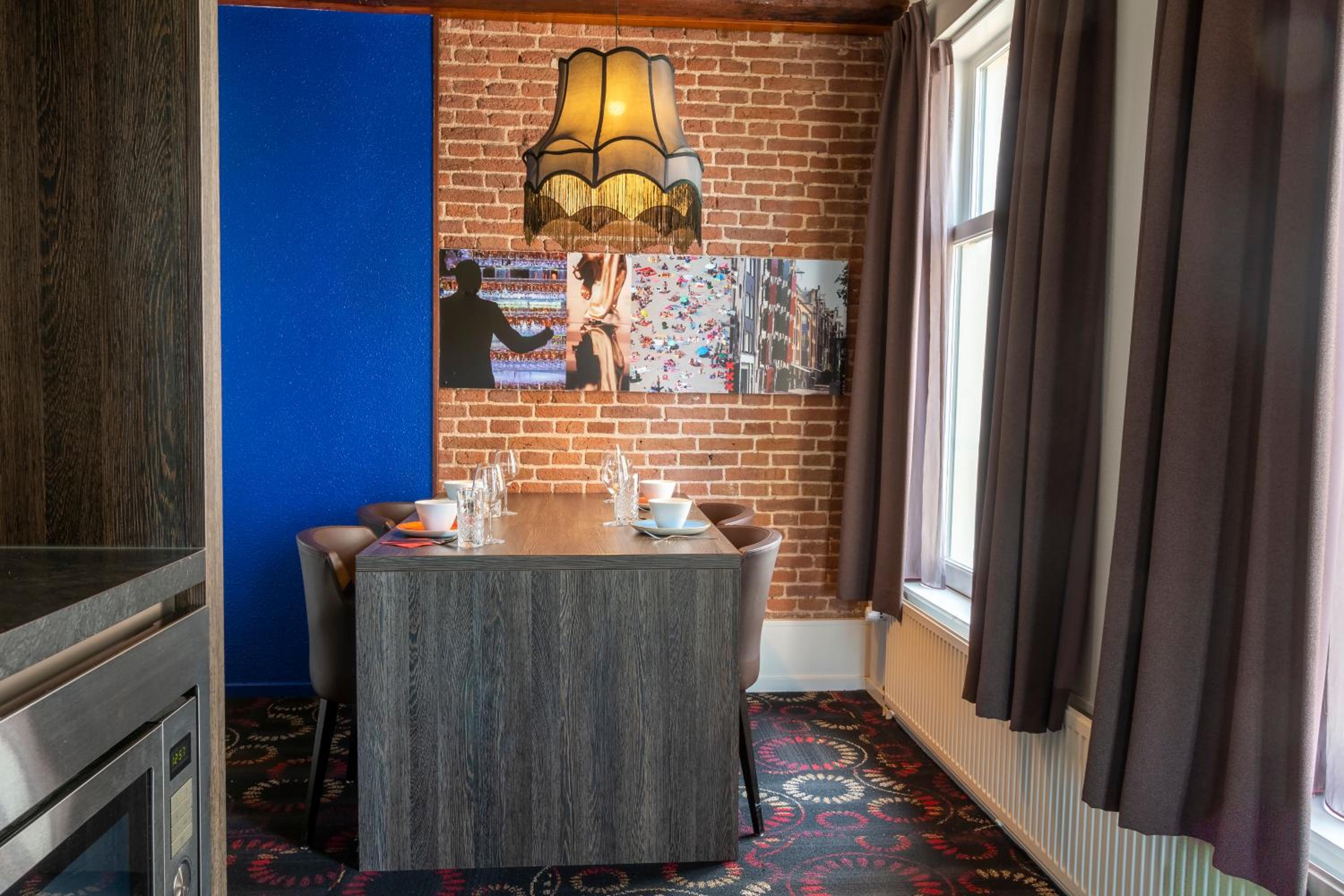 Apartment 1 Twin Bed 1 Sofabed