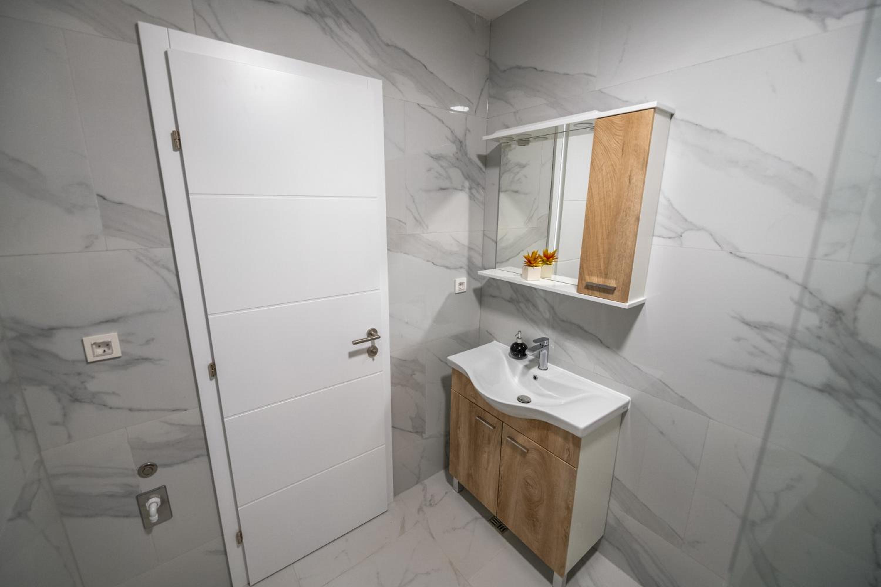 Two-Bedroom Deluxe Apartment