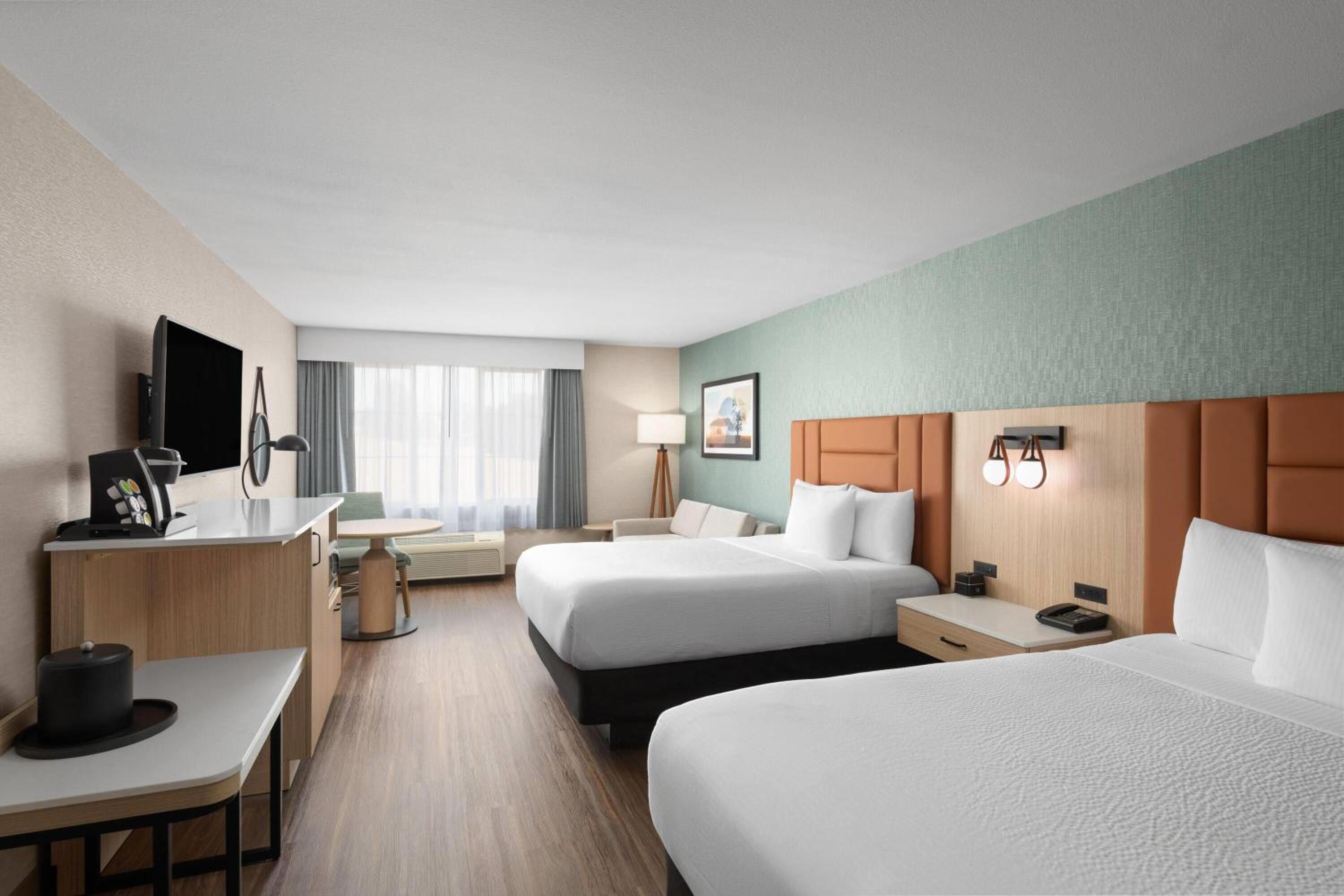 Executive Queen Room with Two Queen Beds - Non-Smoking