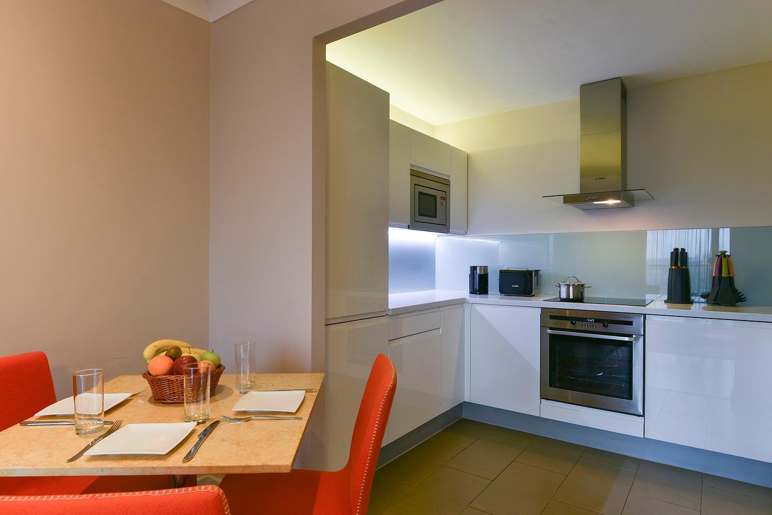 Deluxe One-Bedroom Apartment