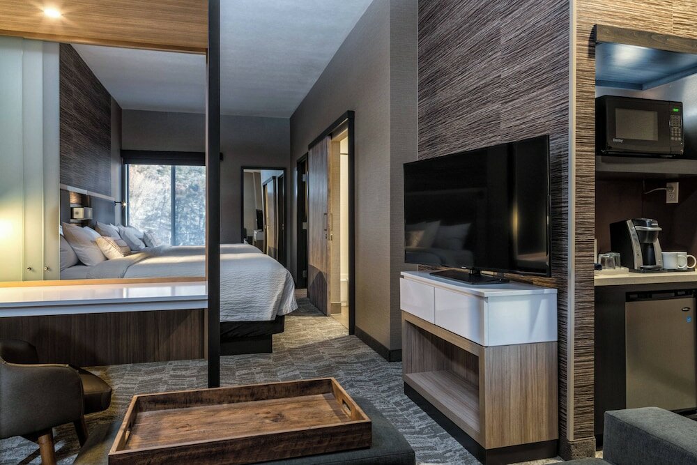 Suite, Multiple Beds