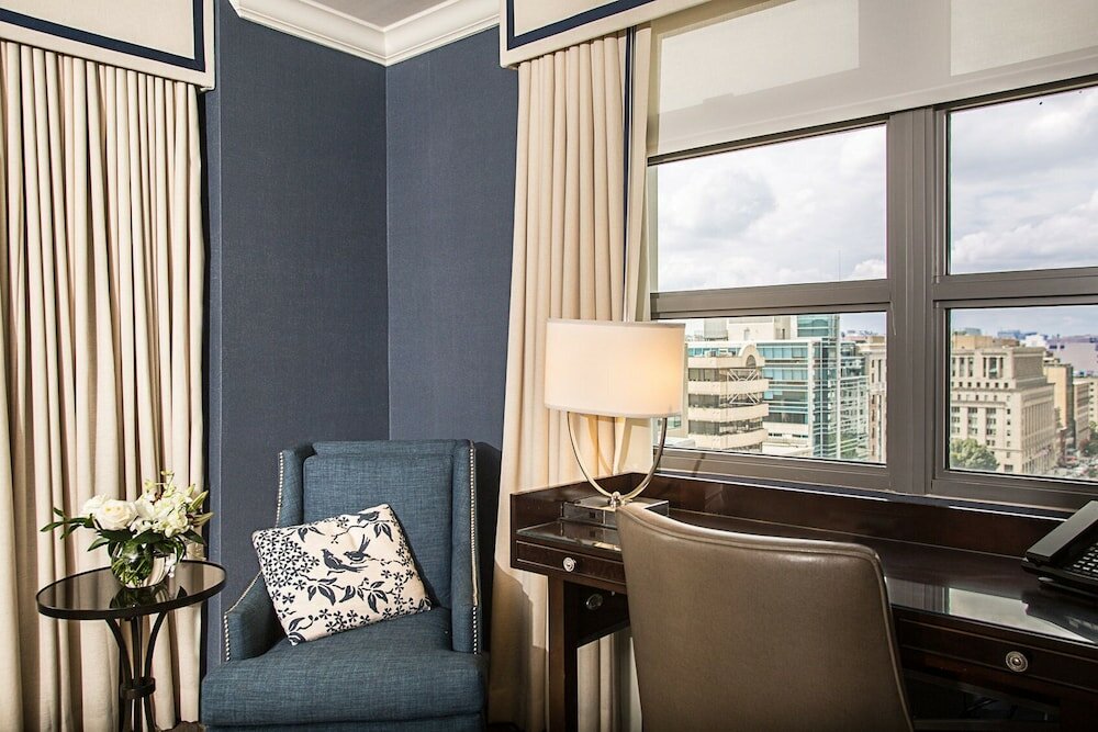 Alexander Executive Suite