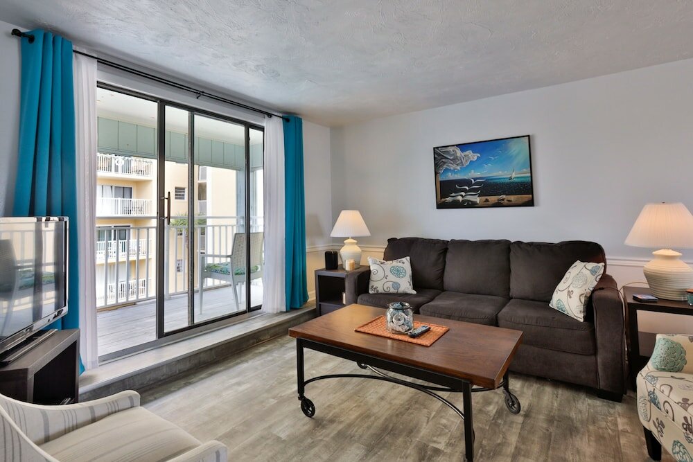 Suite, Kitchen, Oceanfront