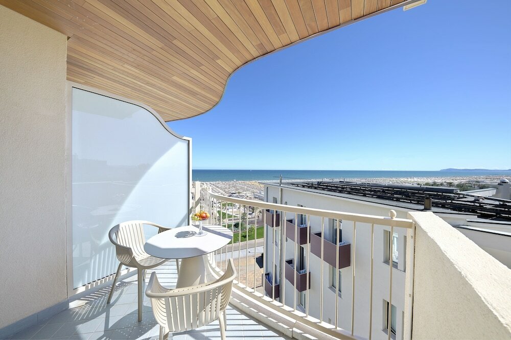 Comfort Room, Balcony, Sea View