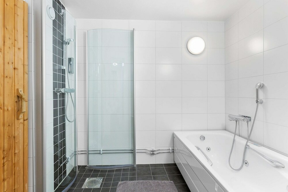Suite, 2 Bedrooms, Non Smoking, Jetted Tub