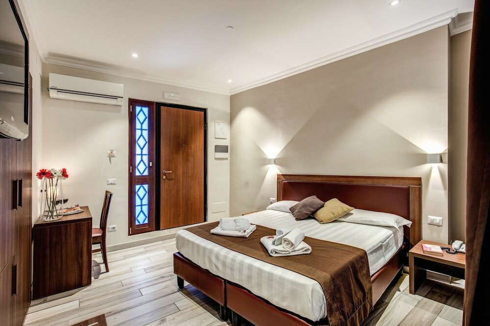 Design Double or Twin Room