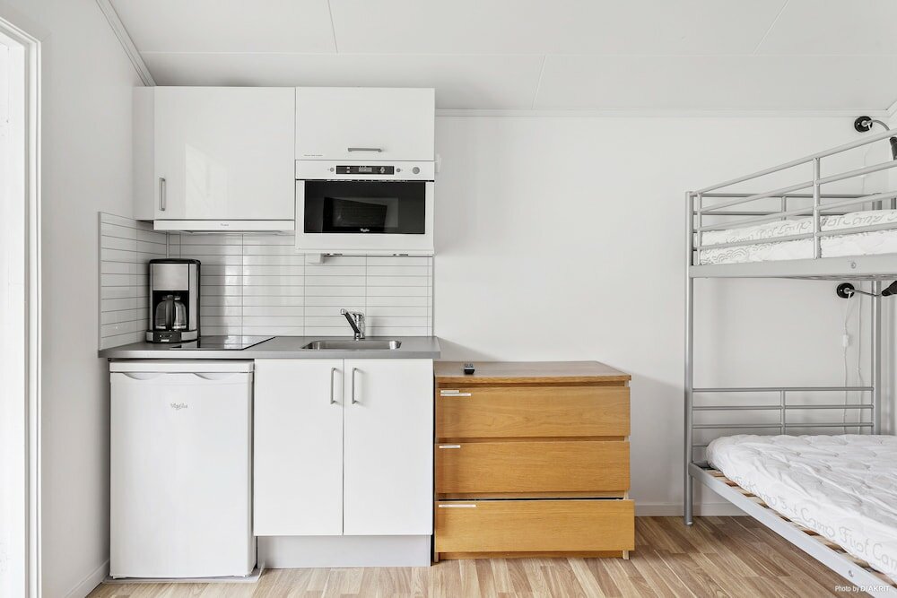 Basic Cabin (Excluding Towels, Sheets, Cleaning)