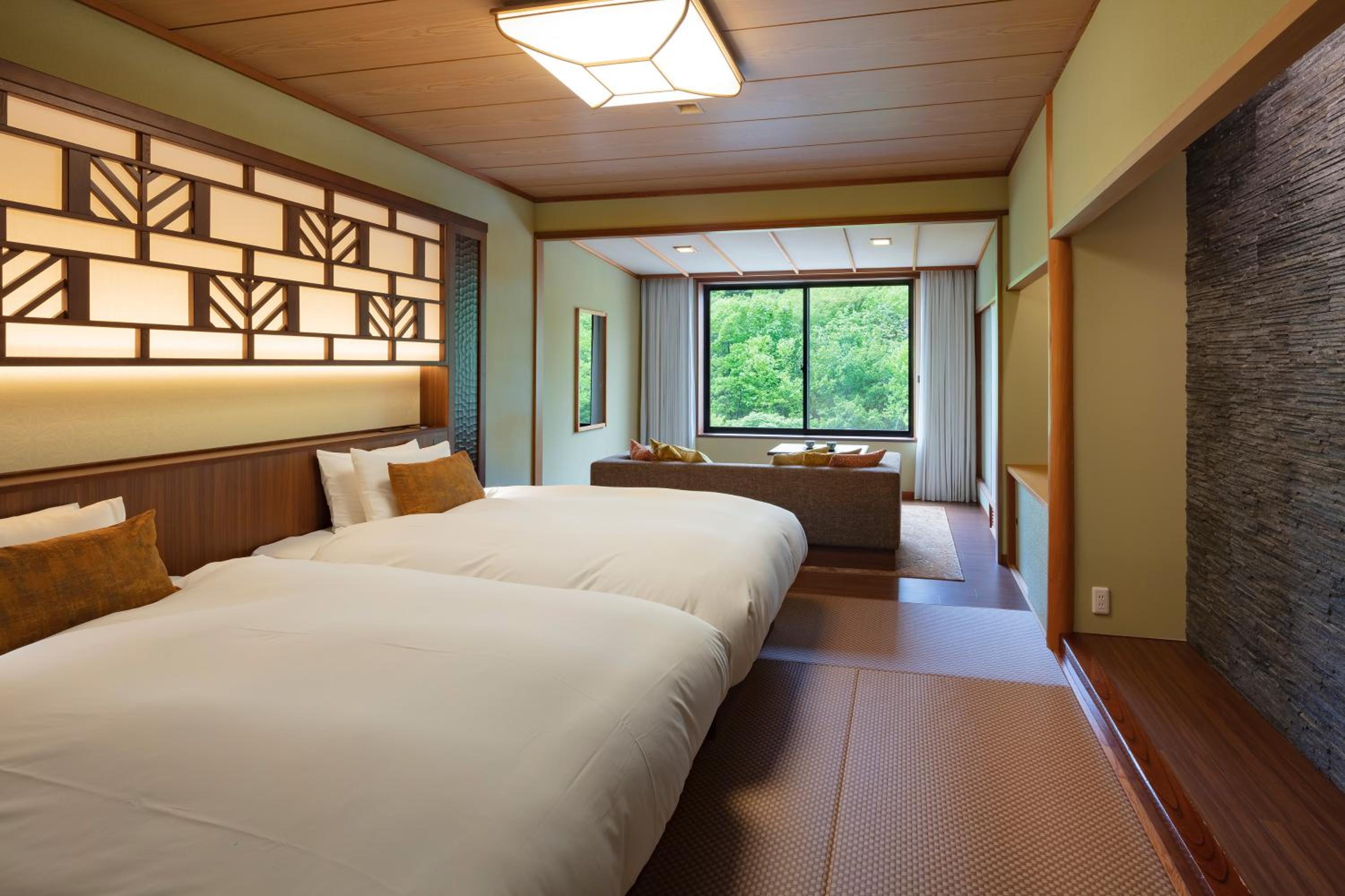 Deluxe Twin Room-Main BLD