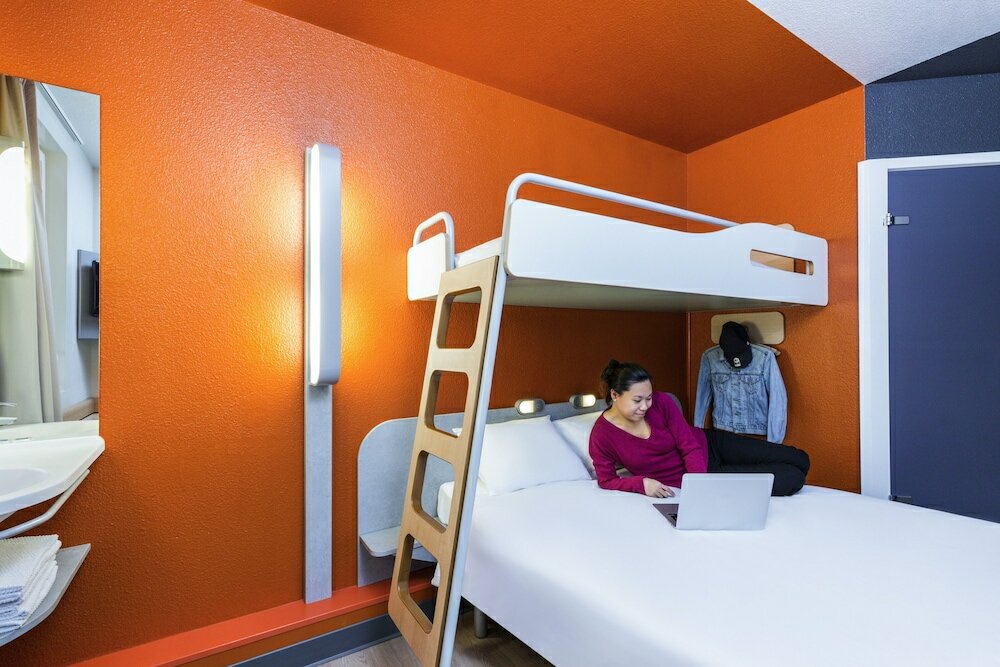 Triple Room, Multiple Beds
