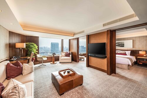 Club Premier Suite River View King Bed в White Swan Hotel