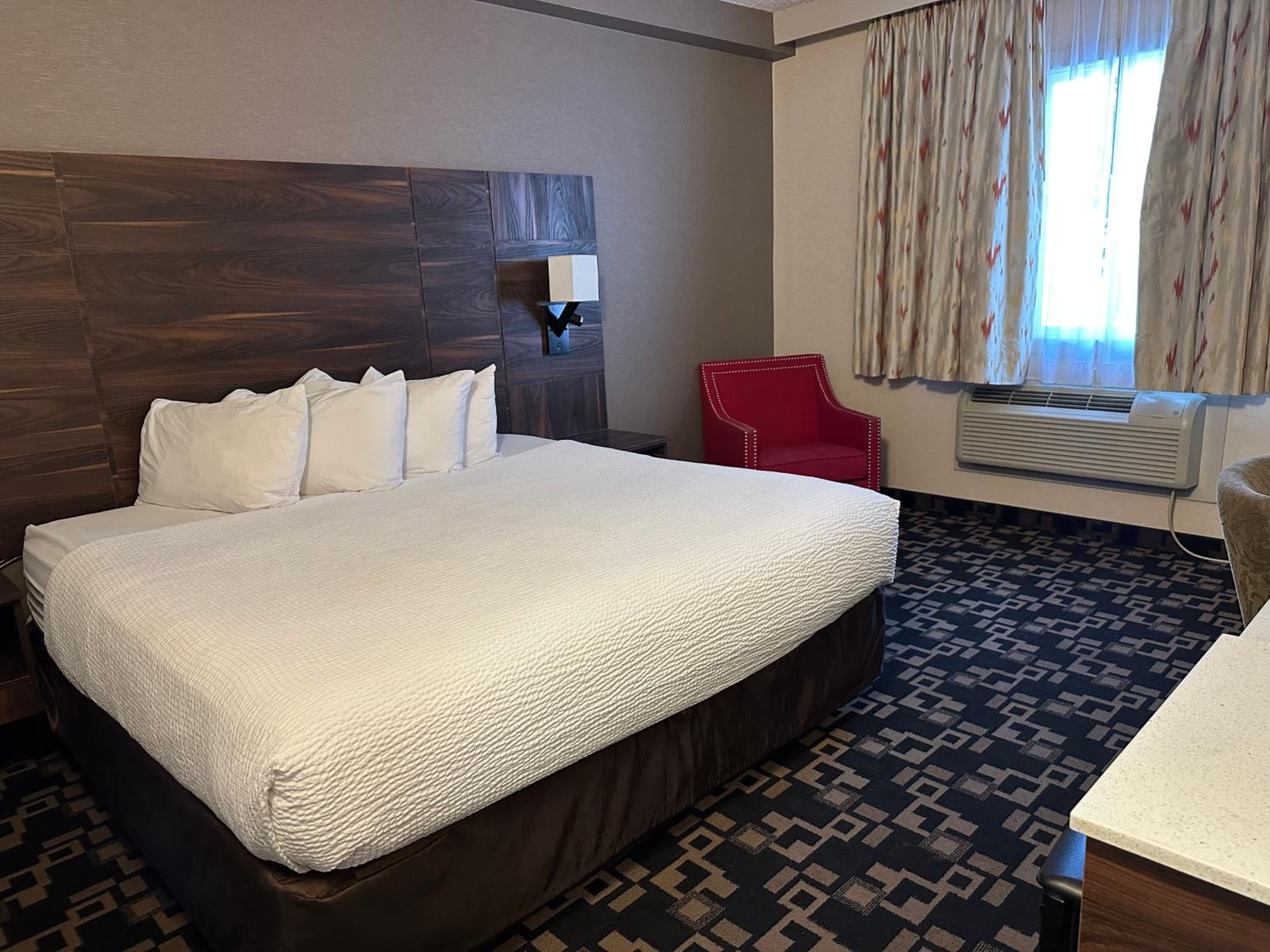 Queen Room - Non-Smoking