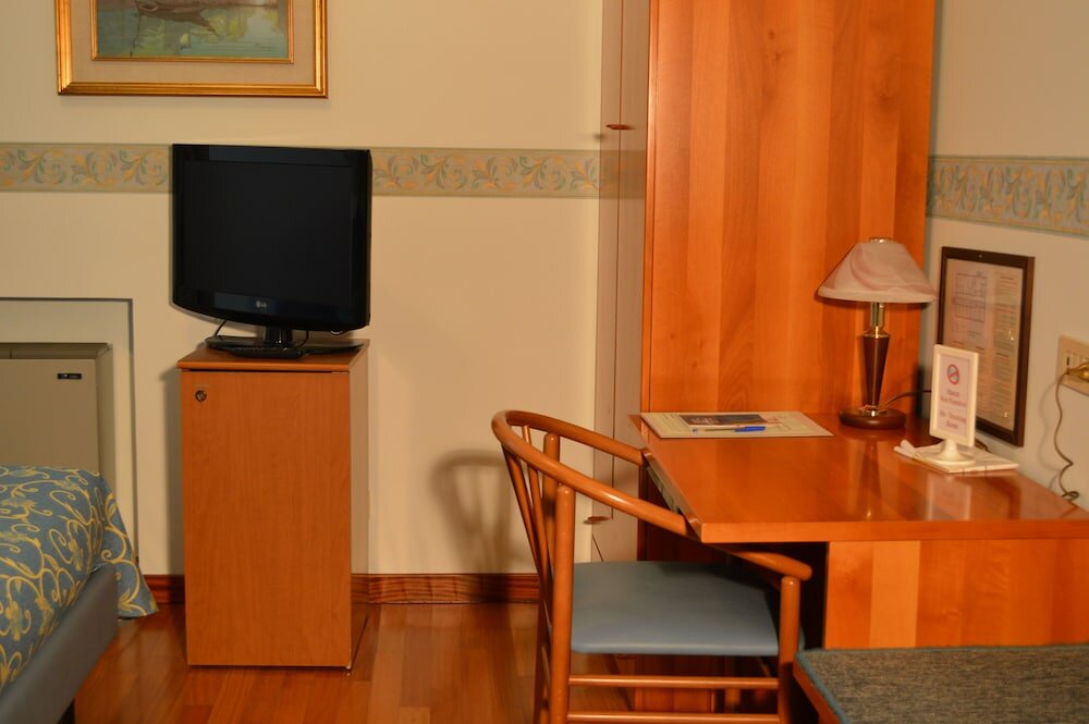 Basic Double Room