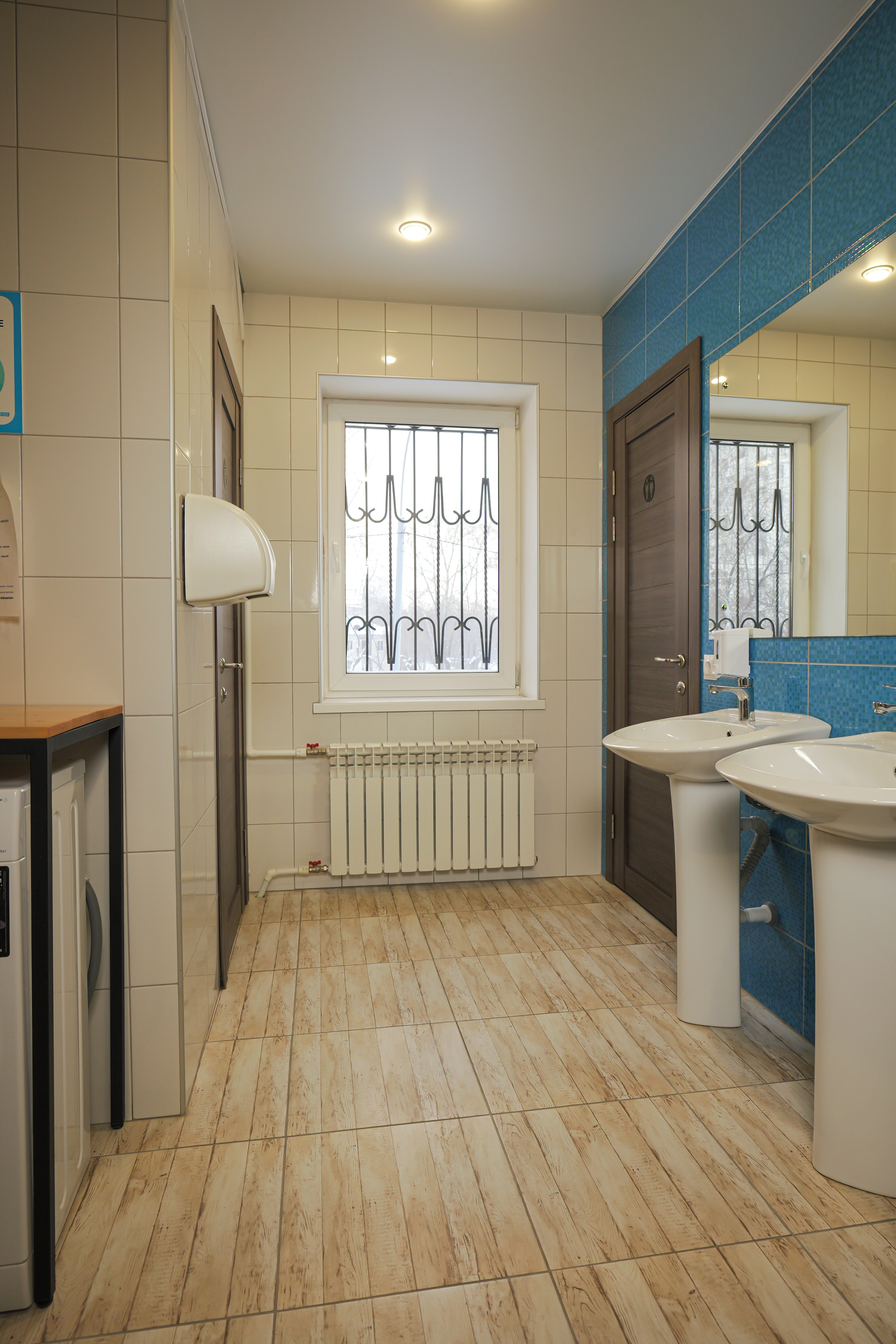 Общий номер для мужчин с 6 кроватями