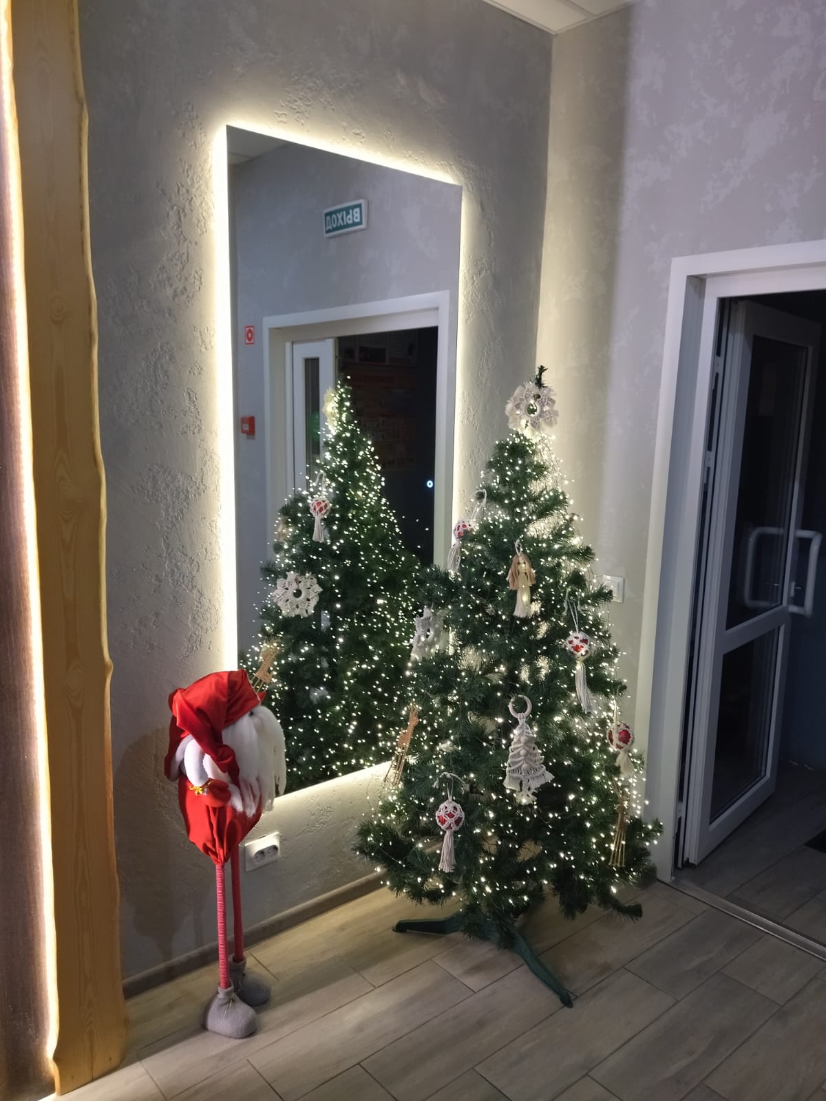 Cемейный номер с собственной ванной комнатой