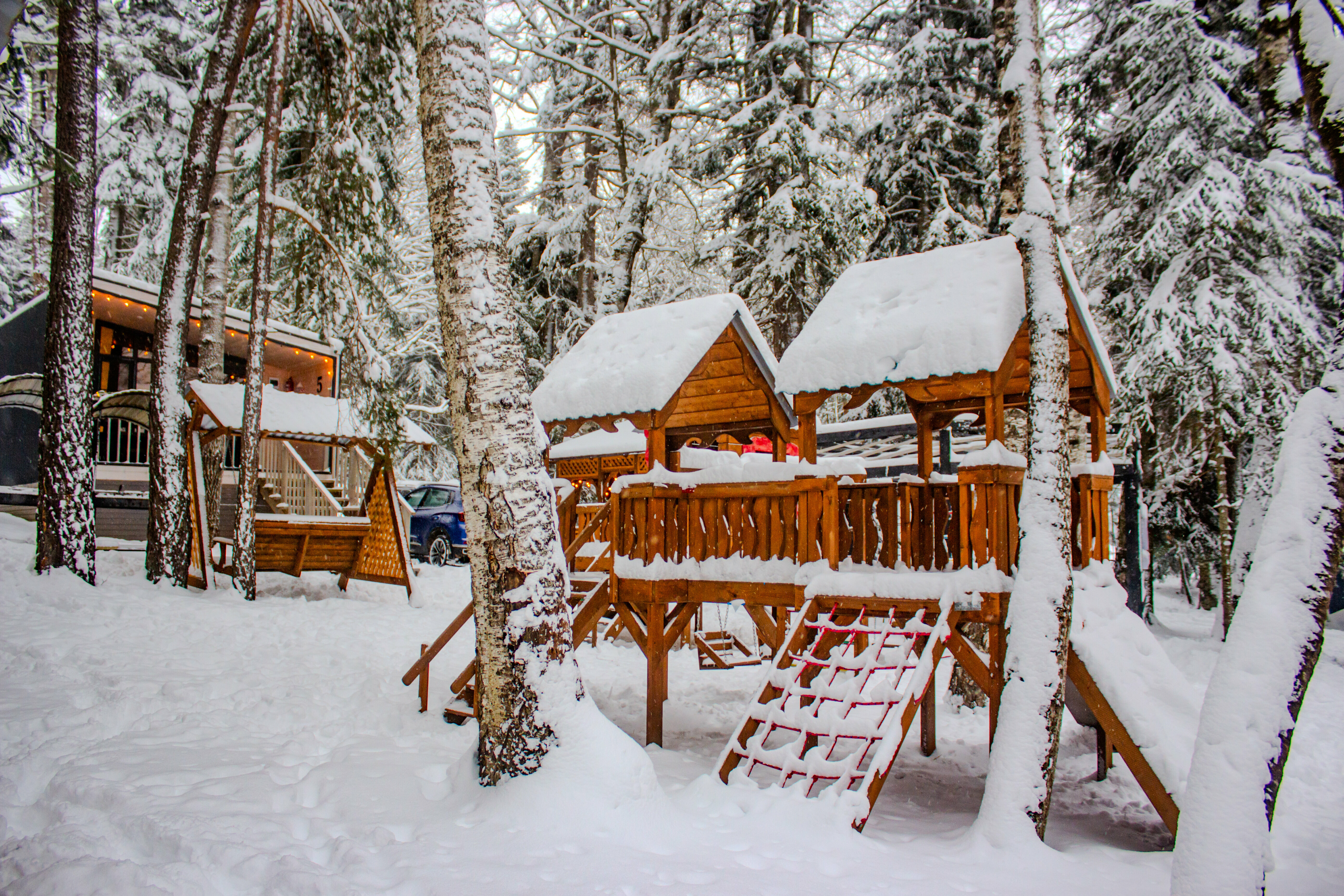 Коттедж с террасой