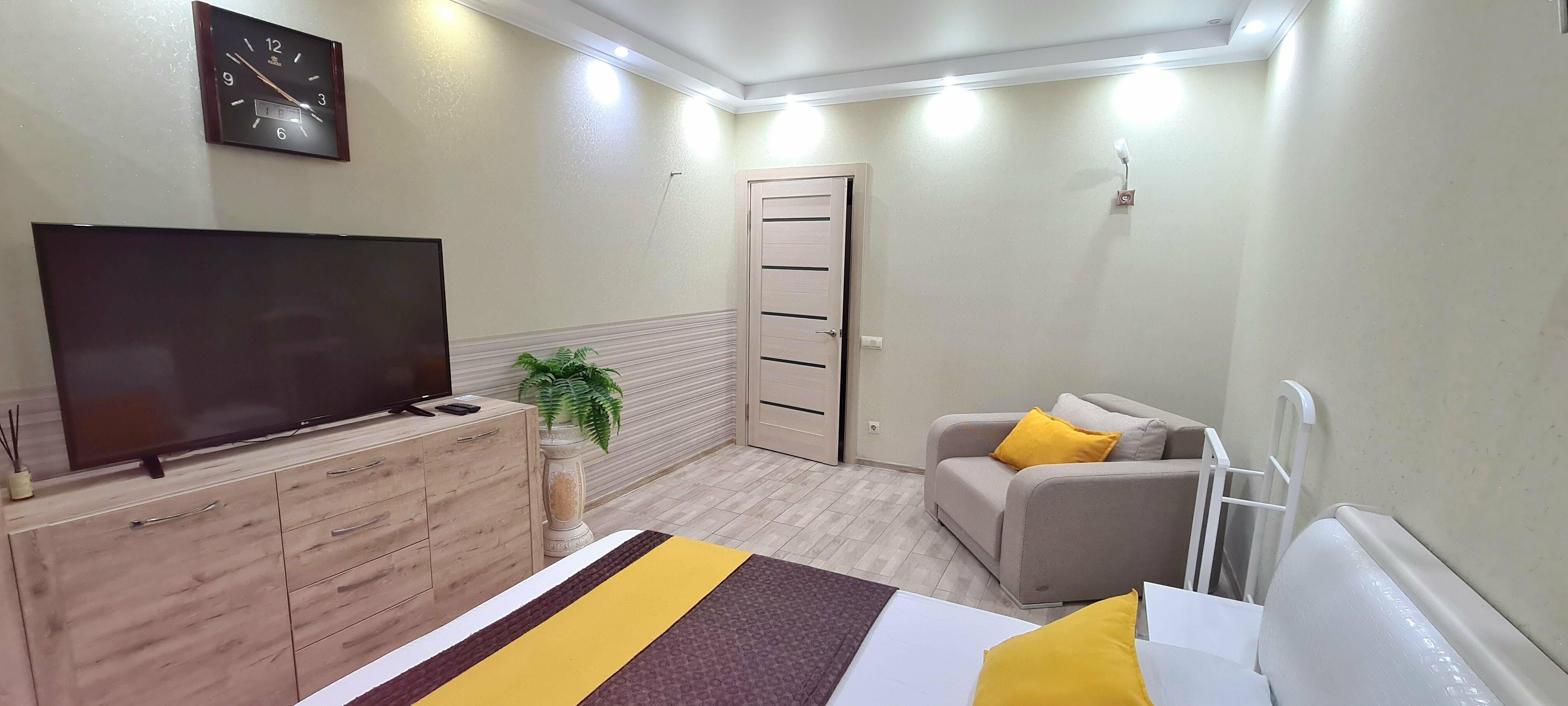 Апартаменты  с кухней с балконом с видом на море и Парк Победы