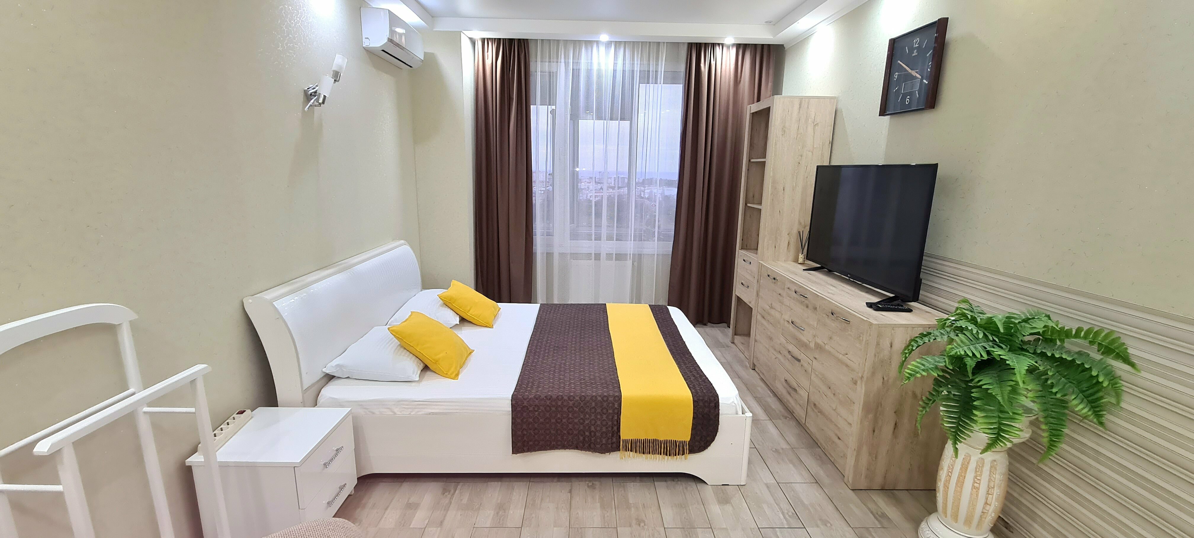 Апартаменты  с кухней с балконом с видом на море и Парк Победы