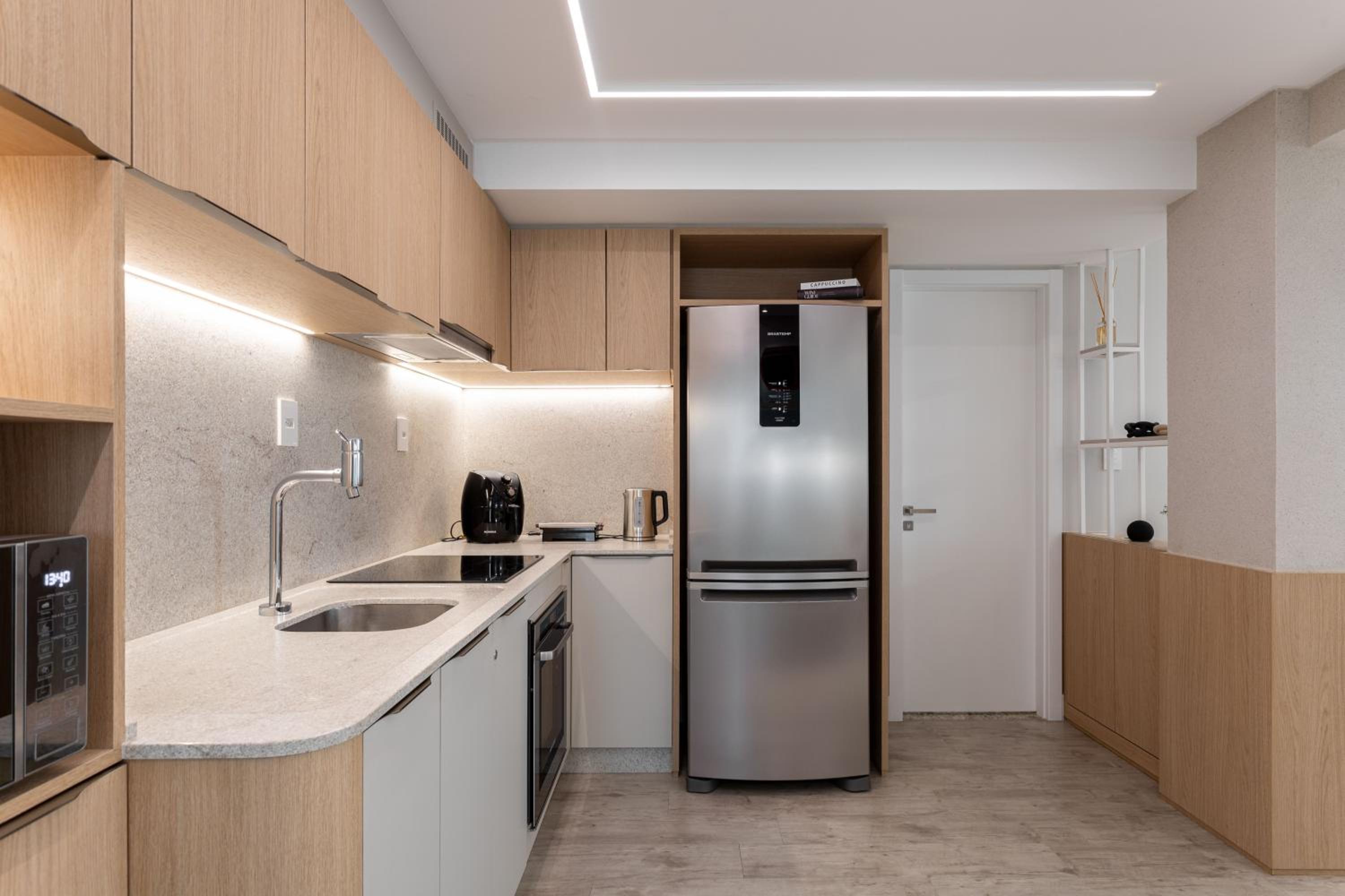 Three-Bedroom Deluxe Apartment