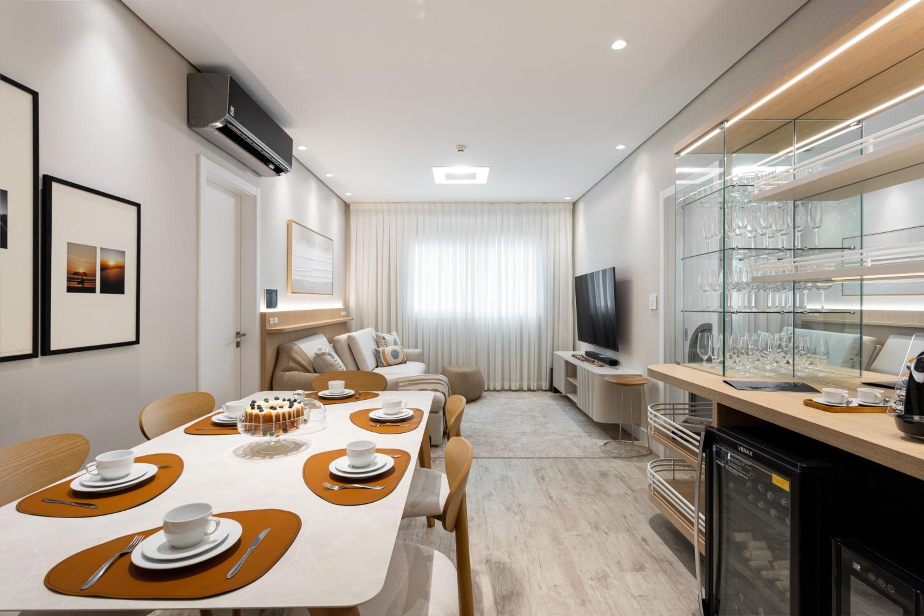 Three-Bedroom Deluxe Apartment