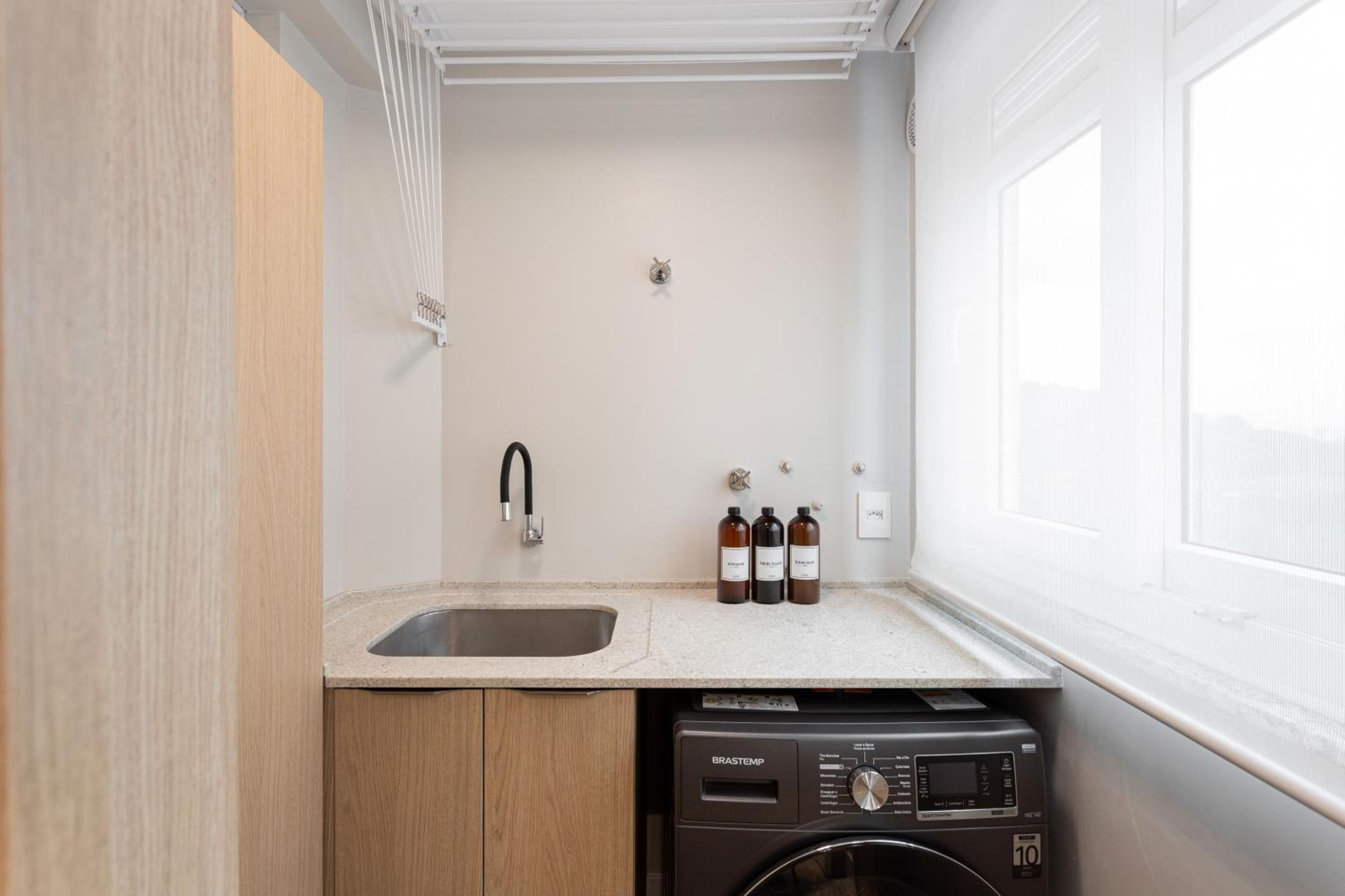 Three-Bedroom Deluxe Apartment