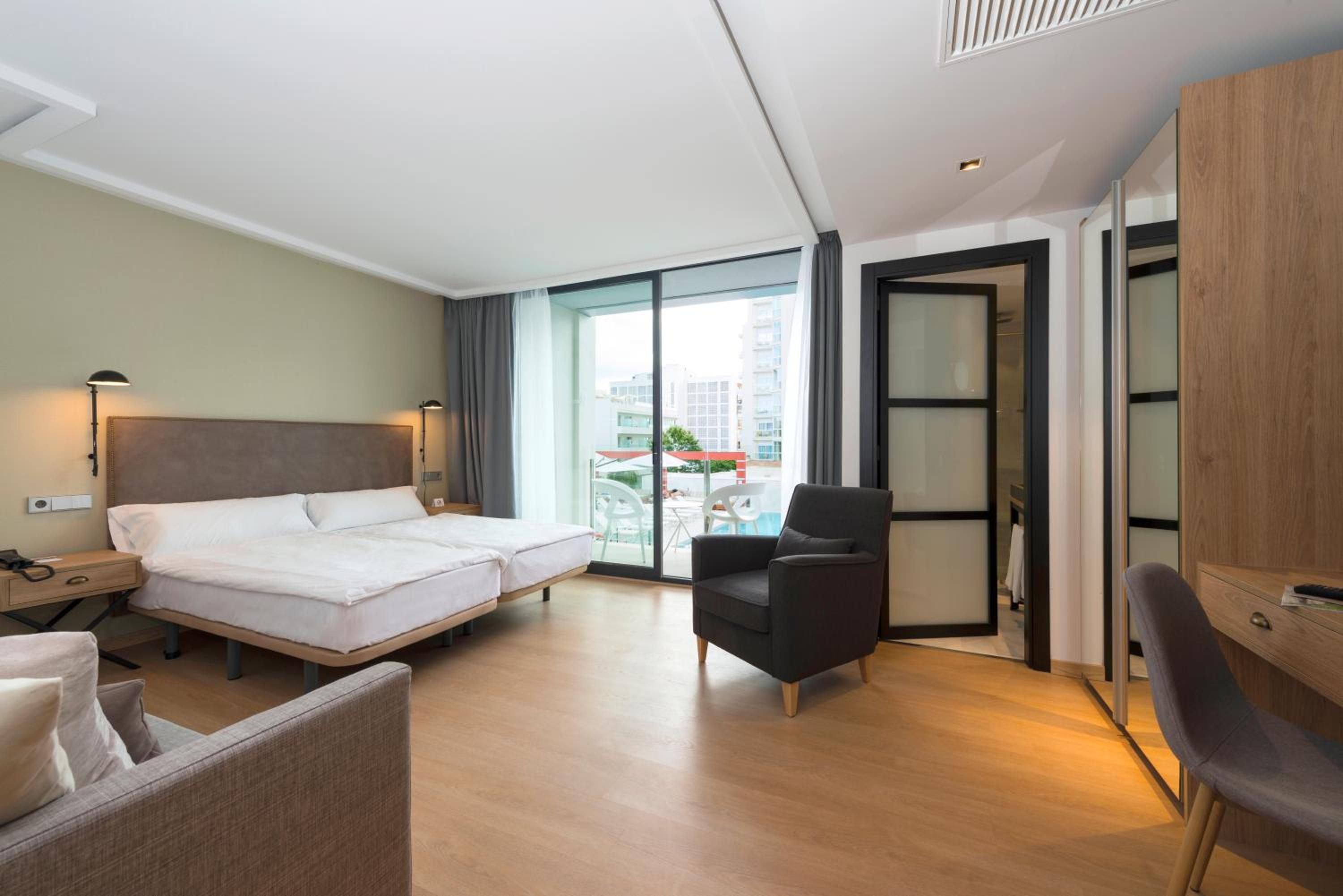 Double Room with Balcony