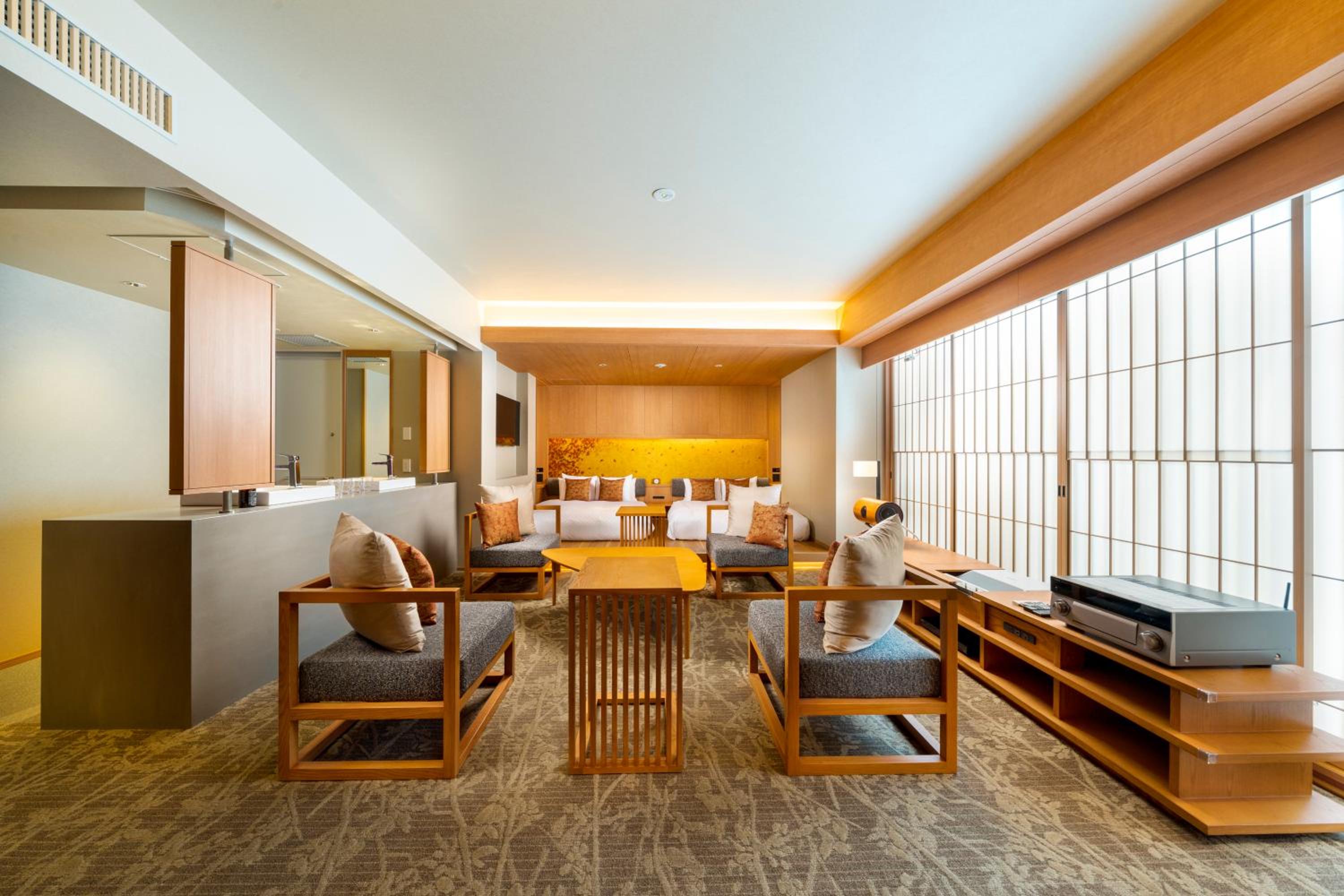 Signature Theater Suite Room