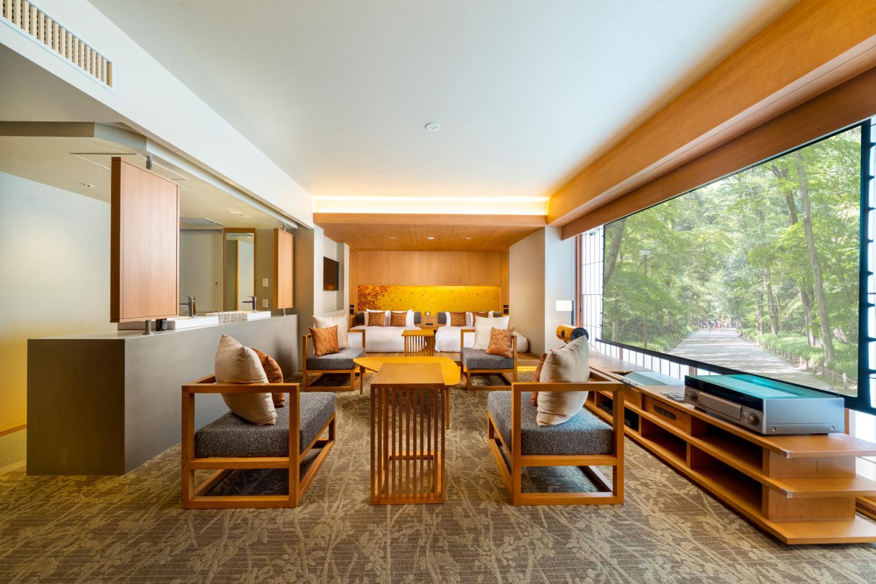 Signature Theater Suite Room