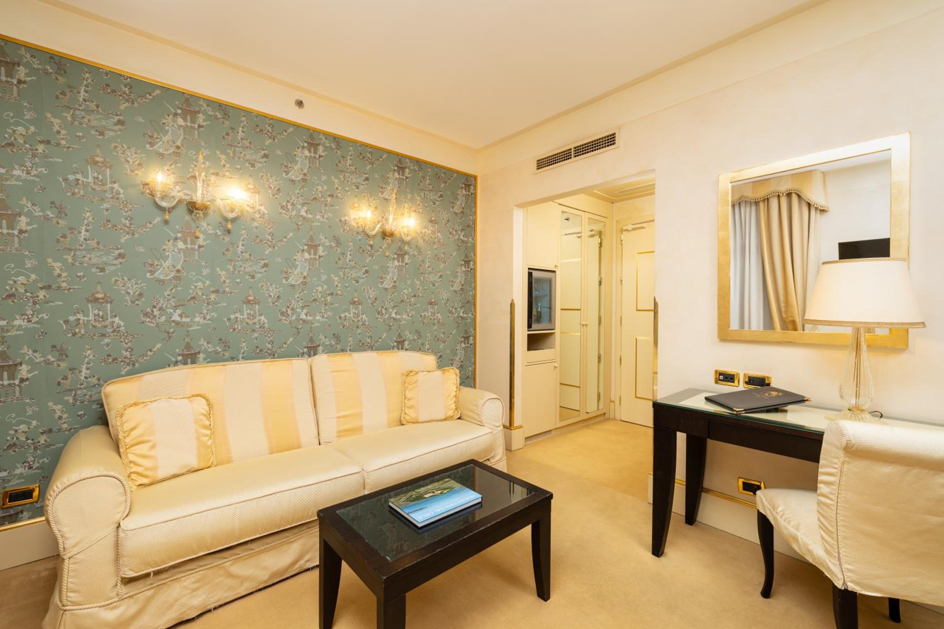 Junior Suite (3 Adults)