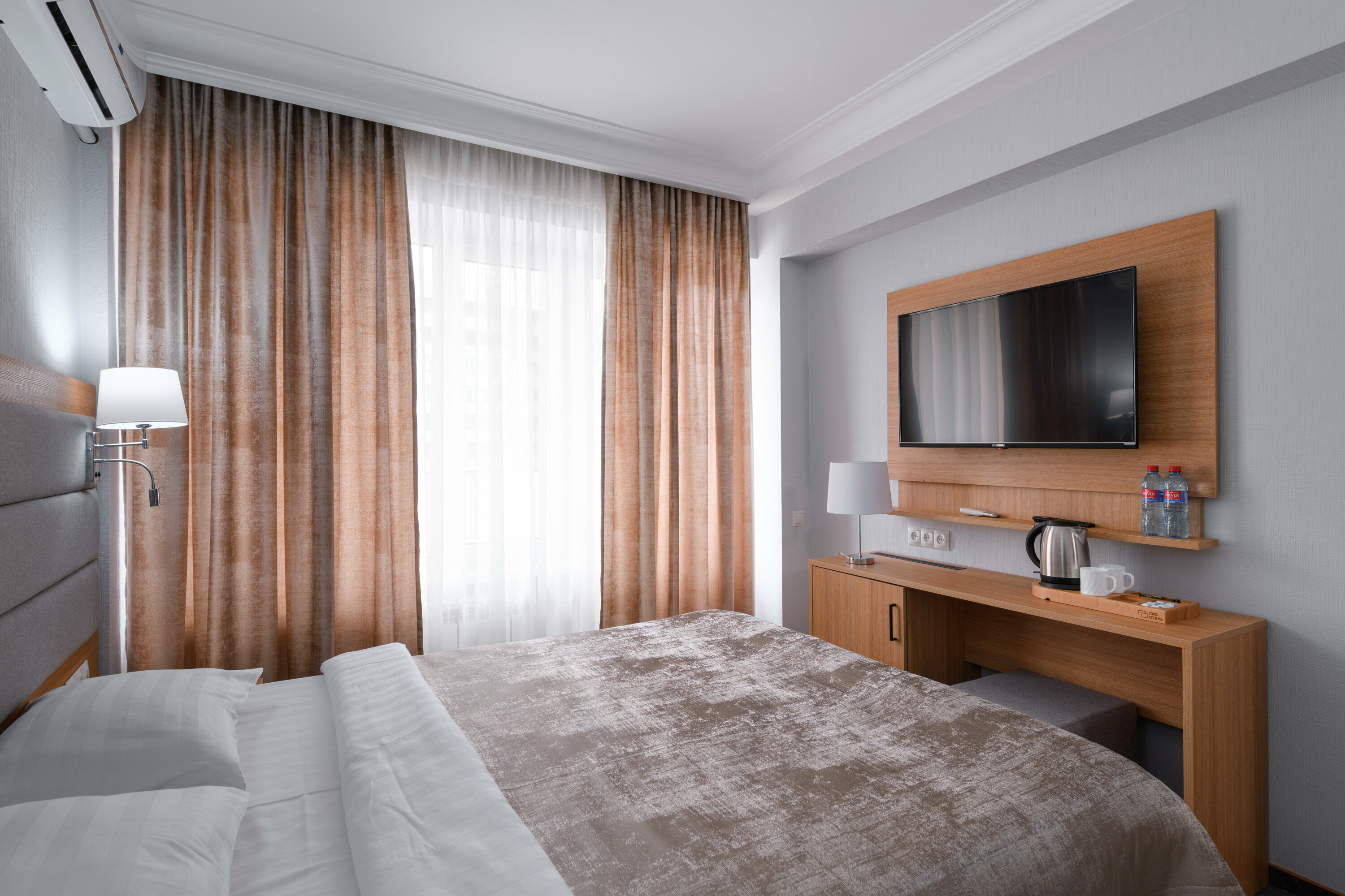 Стандарт + с двуспальной кроватью и балконом