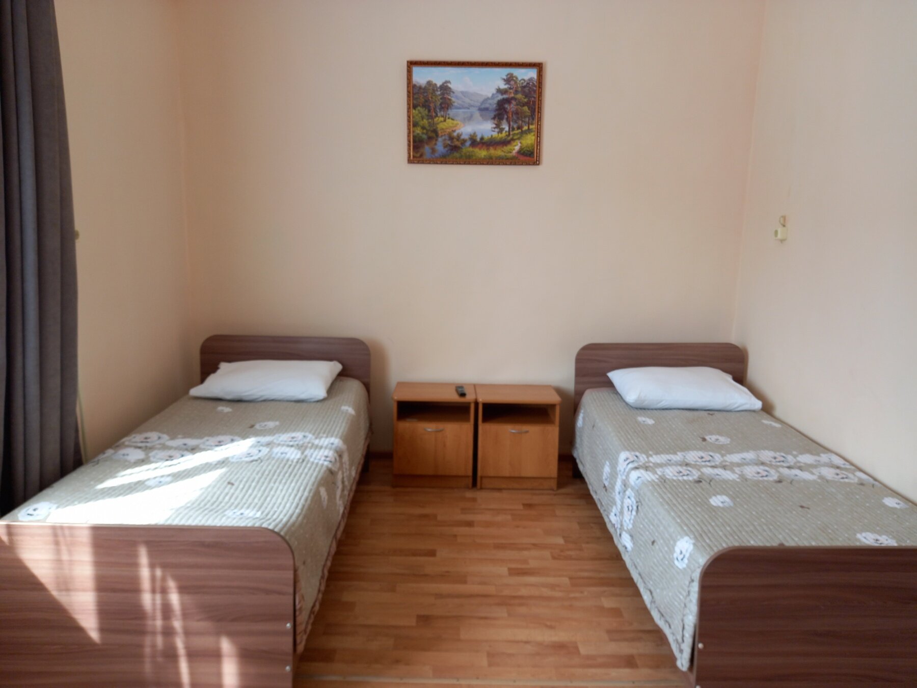 Двухместный номер с 2 отдельными кроватями и душем