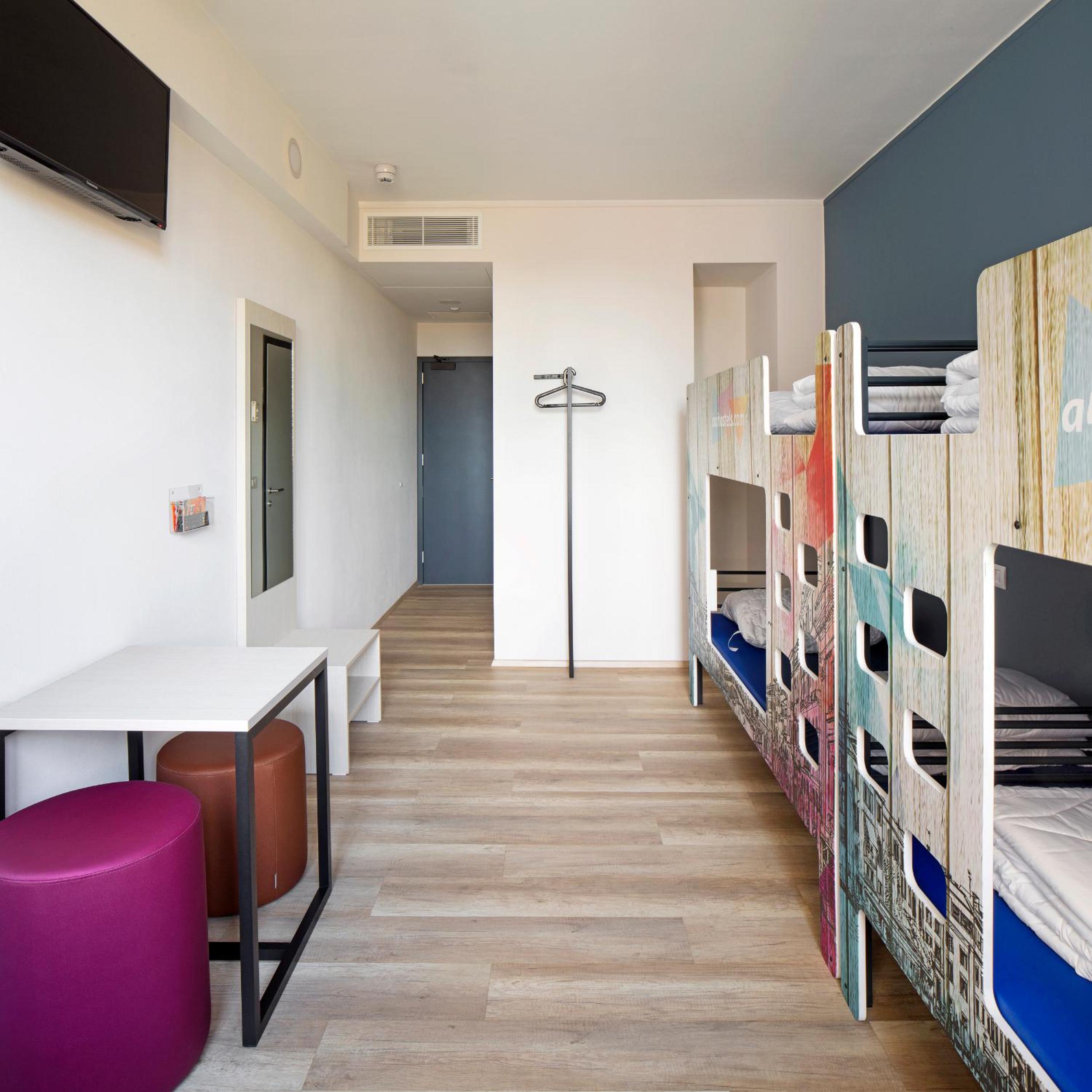 Bed in 4-Bed Mixed Dormitory Room