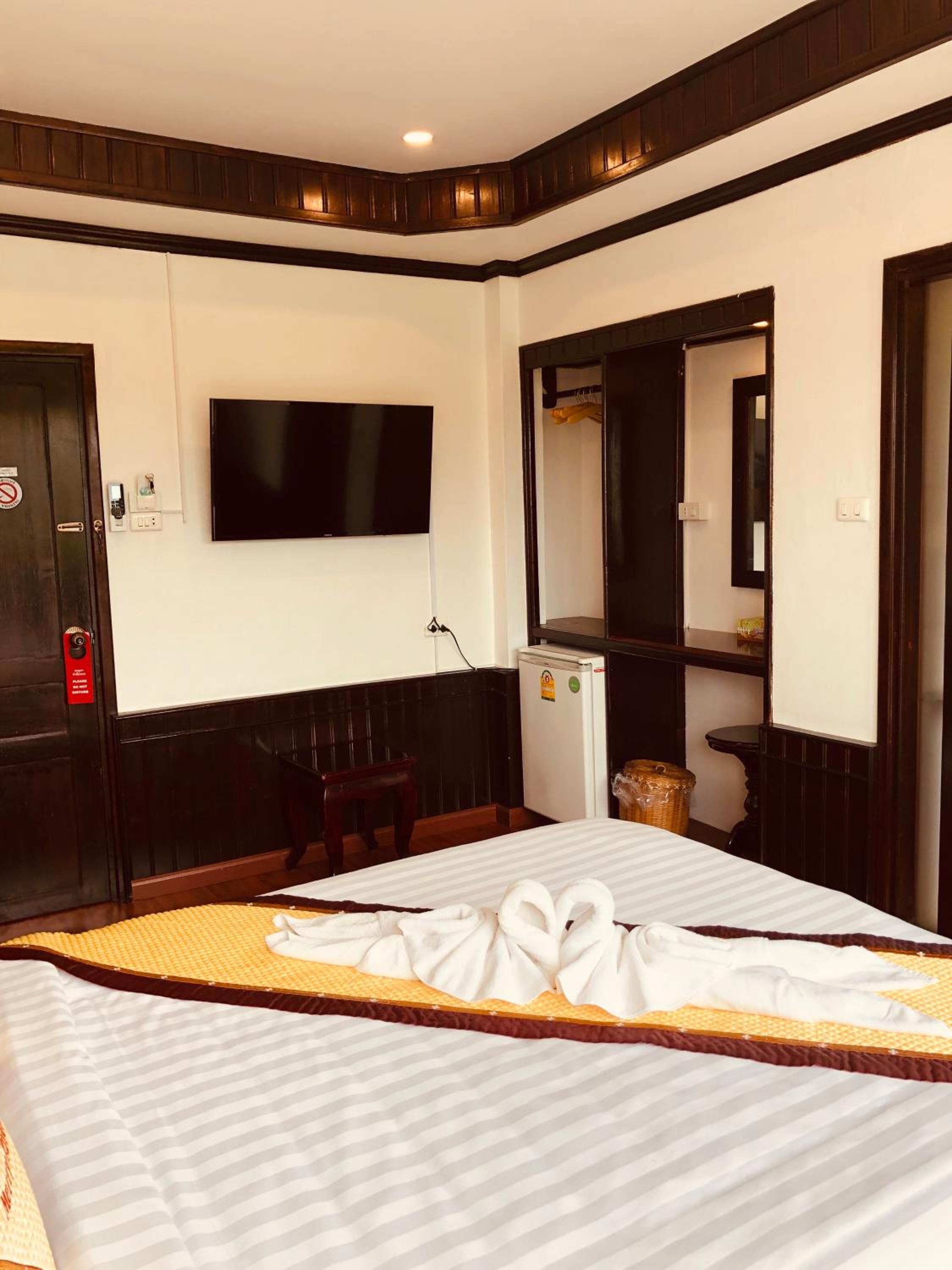 Deluxe Double Room with River View