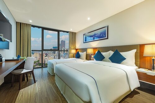 Premier Triple Room в Pavilion Hotel Da Nang