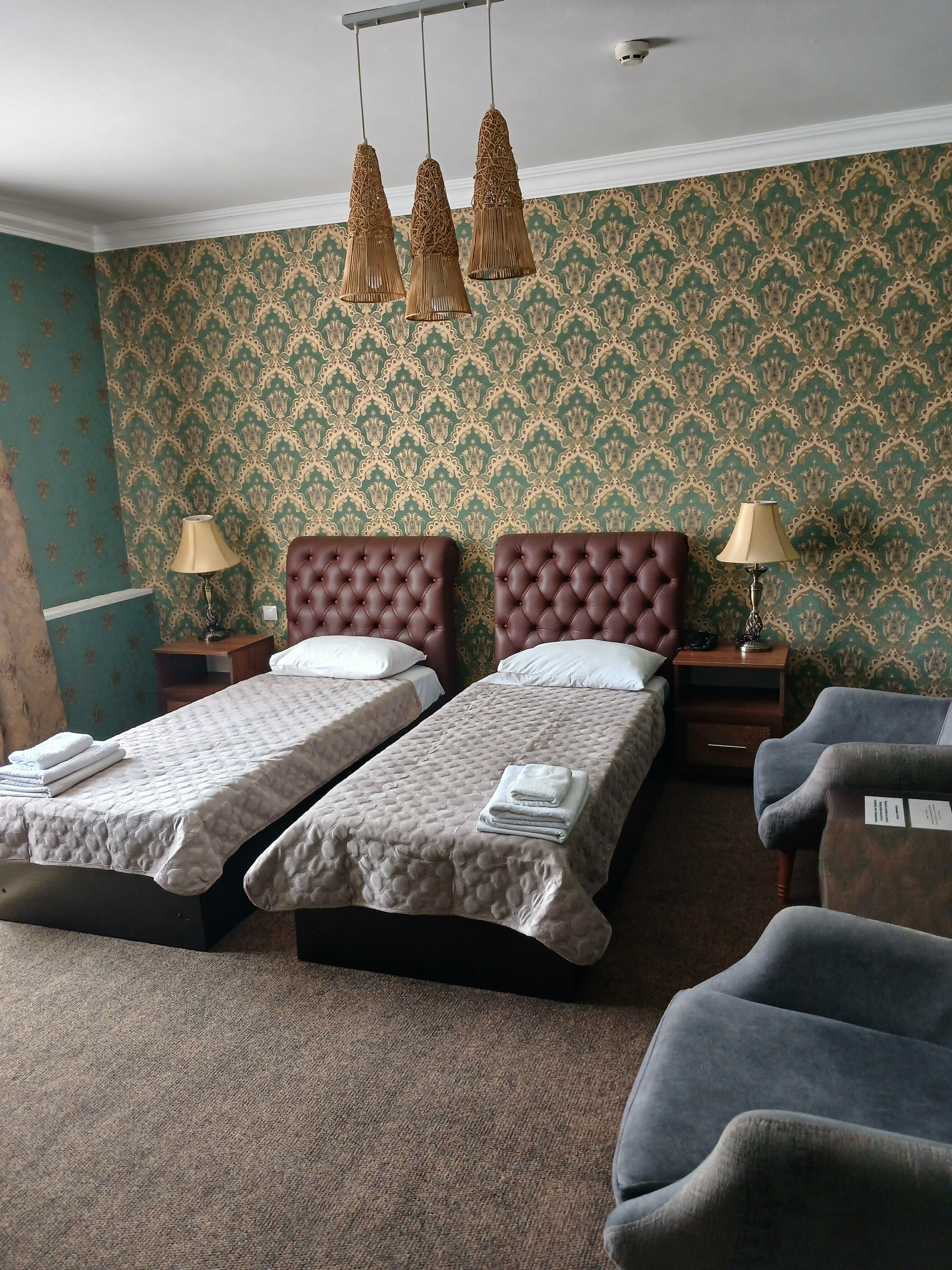 Улучшенный двухместный номер с 2 отдельными кроватями