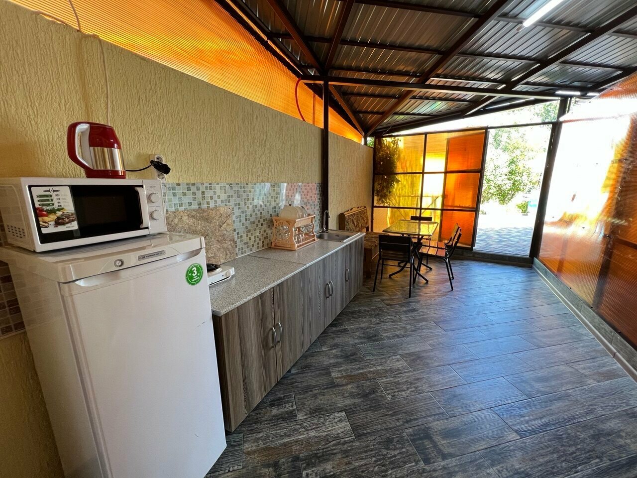 Стандарт 2+3 с кухней-беседкой со смежными комнатами