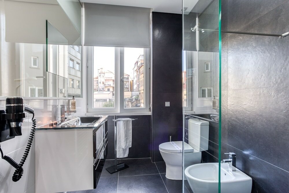 Premium Apartment, 3 Bedrooms, City View (Downtown Heaven)